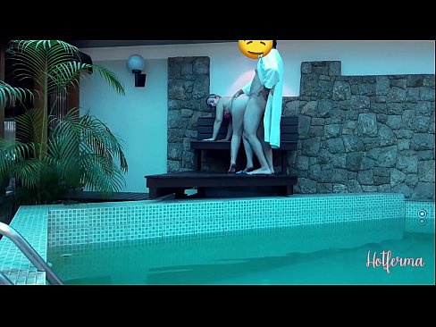 ❤️ Chef inviterer stuepige til poolen, men kunne ikke modstå en hot ️ Skøn porno at da.hentaisea-com.ru ❌